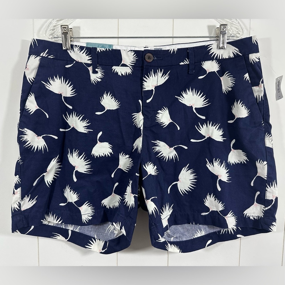 NWT Old Navy Womens Sz 14 Navy Blue Floral Print Mid Rise Casual Chino Shorts
